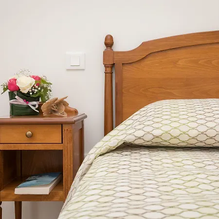 Medicis Hotell Puteaux