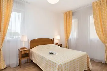 Hotel Medicis Puteaux