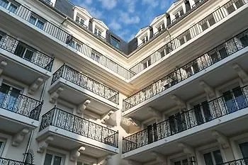Hotel Medicis