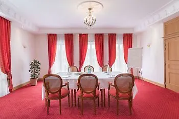 Medicis Hotel Puteaux