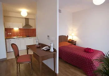 Hotel Medicis Puteaux