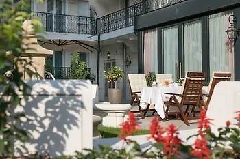 Hotel Medicis Puteaux