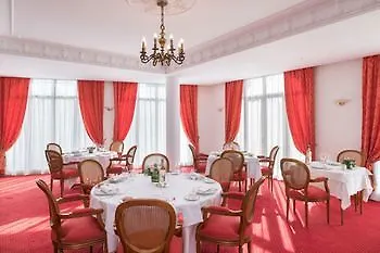 Hotel Medicis *