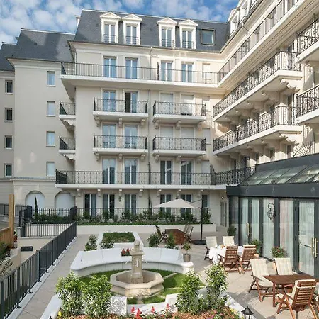 Hotel Medicis *