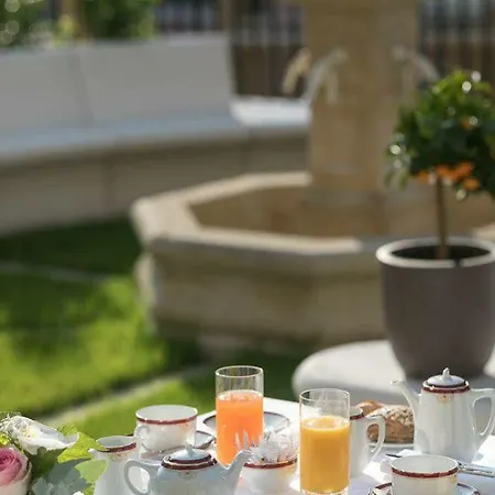 Medicis Hotel Puteaux