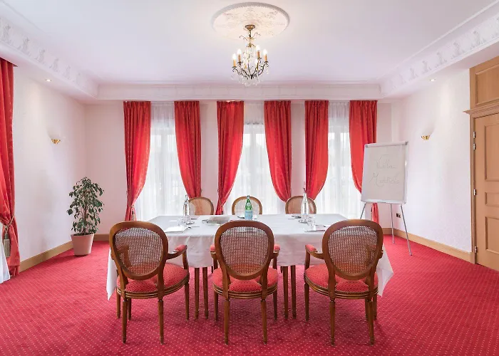 Hotel Medicis Puteaux