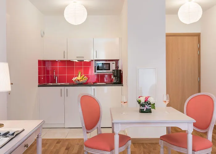 Medicis Hotel Puteaux