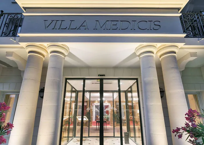 Hotel Medicis Puteaux